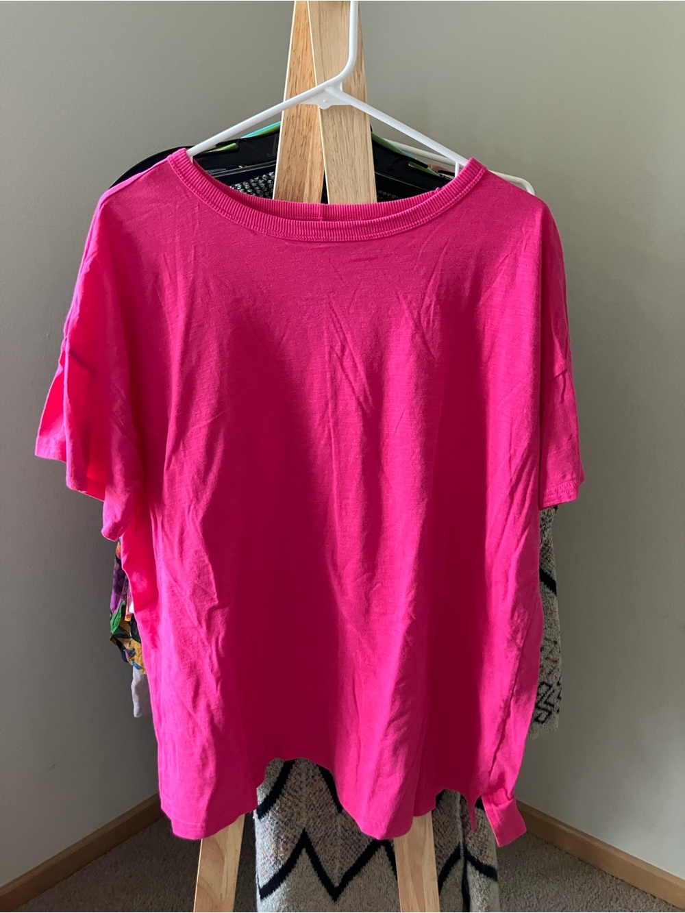 Maurices Hot Pink Short Sleeve Crewneck Tee